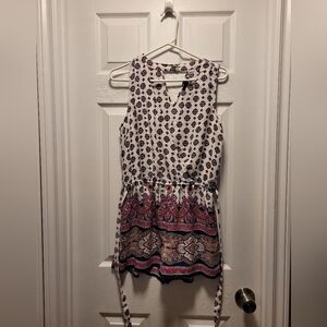 Patterned Sleevless Romper with belt